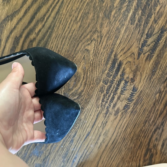 Ann Taylor- Mila scalloped suede pumps - Picture 6 of 6